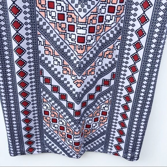 Tigerlily M 12 Aztec Print Stretchy Bodycon Skirt Pull On Knee Length - Picture 2 of 6